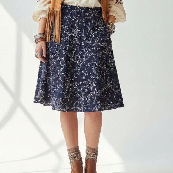 J. Jill Dresses & Skirts - Boho: J.Jill Floral Print Zip Up Midi Skirt (Medium)
